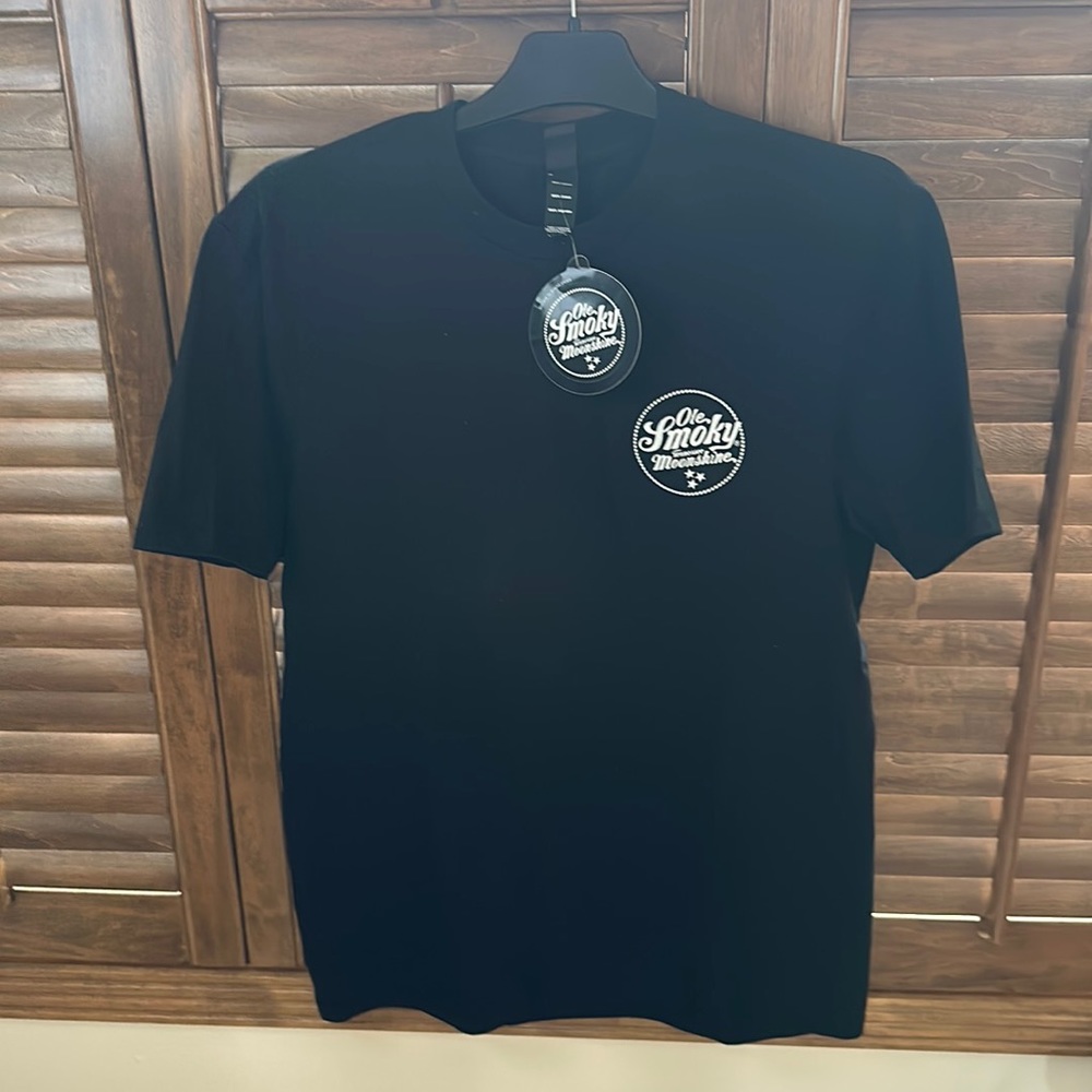 NWT! Brand new with tags! Black Smokey MT t-shirt.